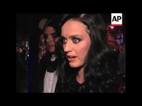 Sonia Rykiel, known for liberated fashion style, dies at 86