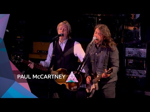Paul McCartney  - Band on the Run (ft. Dave Grohl) | Glastonbury 2022