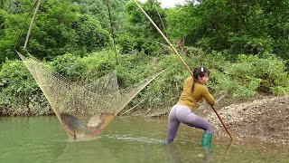 Interesting Fishing Techniques on Rivers, Fishing with Bamboo and Nets , Catch a Lot of Big Fish