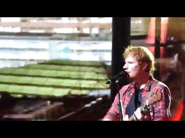 "Sing" (Live at Roundhouse (iTunes Festival), London, 29 September 2014) - ED SHEERAN