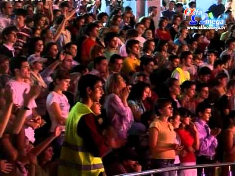 Darlene Zschech (Hillsong) si Daniel Matei - proclamatii profetice si rugaciune pentru Romania 2007