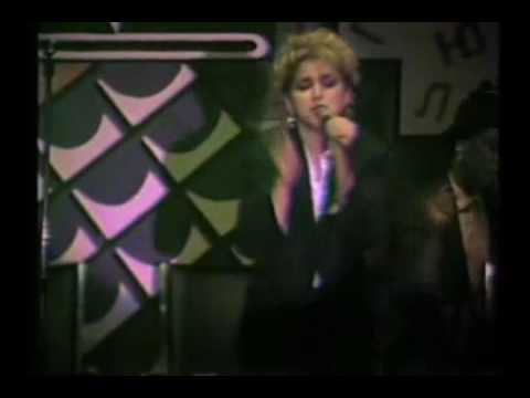 Madonna   Everybody live at Danceteria, NYC, 1982