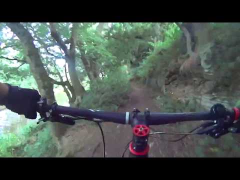 Blacker Lane downhill at Wakefield - Specialized Stumpjumper