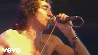 AC/DC - Bad Boy Boogie (Live from Rock Goes To College)