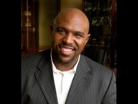 Chris Hogan: What Makes a Leader?