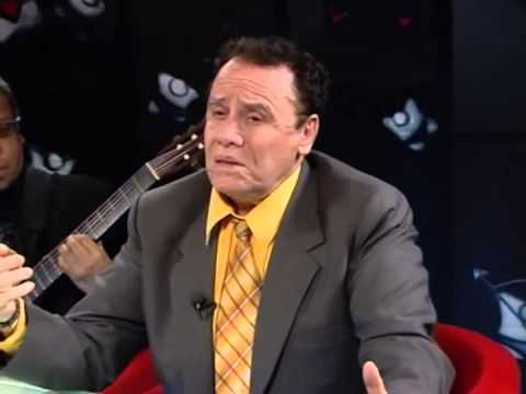 Augusto Polo Campos Canta Cuando llora mi guitarra