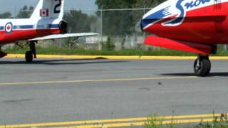 preview picture of video '2011 08 30 - L3 - MAS - Snowbird Arrival - Trenton - Ontario'