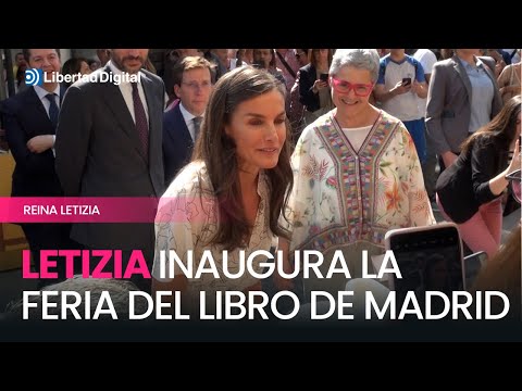 La reina Letizia inaugura, muy veraniega, la Feria del Libro de Madrid