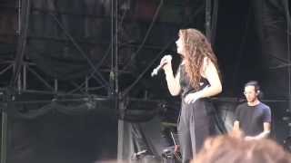 Lorde @ Lollapalooza- &quot;Easy (Son Lux cover)&quot; (720p) Live in Chicago 8-1-2014