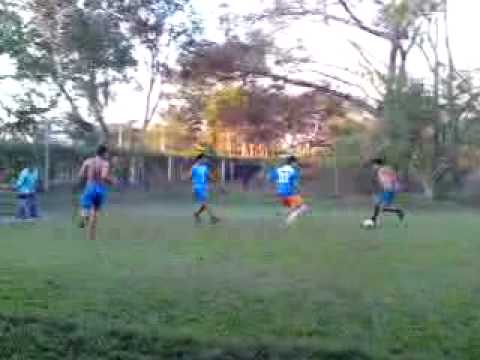 Gol do helio Carroça - Toneio de Golzinho