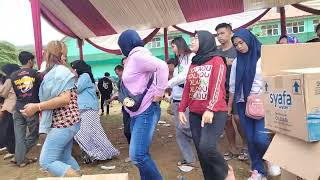 Download lagu Ronggeng Novita group di lapang takerti pamarican mp3 Download lagu Ronggeng Novita group di lapang takerti pamarican mp3