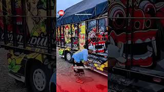 Download lagu Penundan Gas Station, the favorite spot for truck drivers in Alas Roban! 🚛⛽ #IndonesianTrucks #Al... mp3