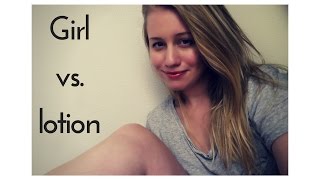 ASMR: Rubbing lotion into my legs/arms ❤️