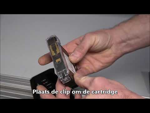 CM 100: Cartridge plaatsen, verwijderen en schoonmaken