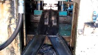 preview picture of video '125 Ton Johnson Press Griffin Industries Metal Stamping'