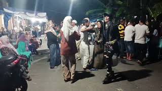 Download lagu Joget Viral : Fokus Baju Hitam dan Pasangannya - Musiknya Pun asik untuk Hiburan full Bass mp3