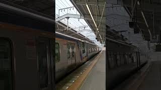 南海8000系8013F+12000系12001F　特急サザン なんば行き　天下茶屋駅4番のりば到着