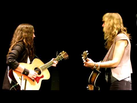 Madison Violet - Crying (Esslingen 24.10.2012)