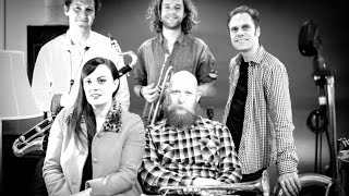 Hopetoun Brown - St James Infirmary feat. Tami Neilson, Finn Scholes, Kingsley Melhuish