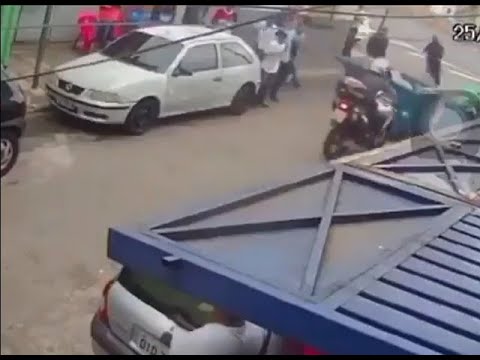 Polícia prende suspeito de ter arremessado caçamba de lixo para impedir perseguição