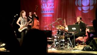 JazzFest2011: Sophie Alour - Crazy Sax, Elegant String Bass and Incredible Drum !