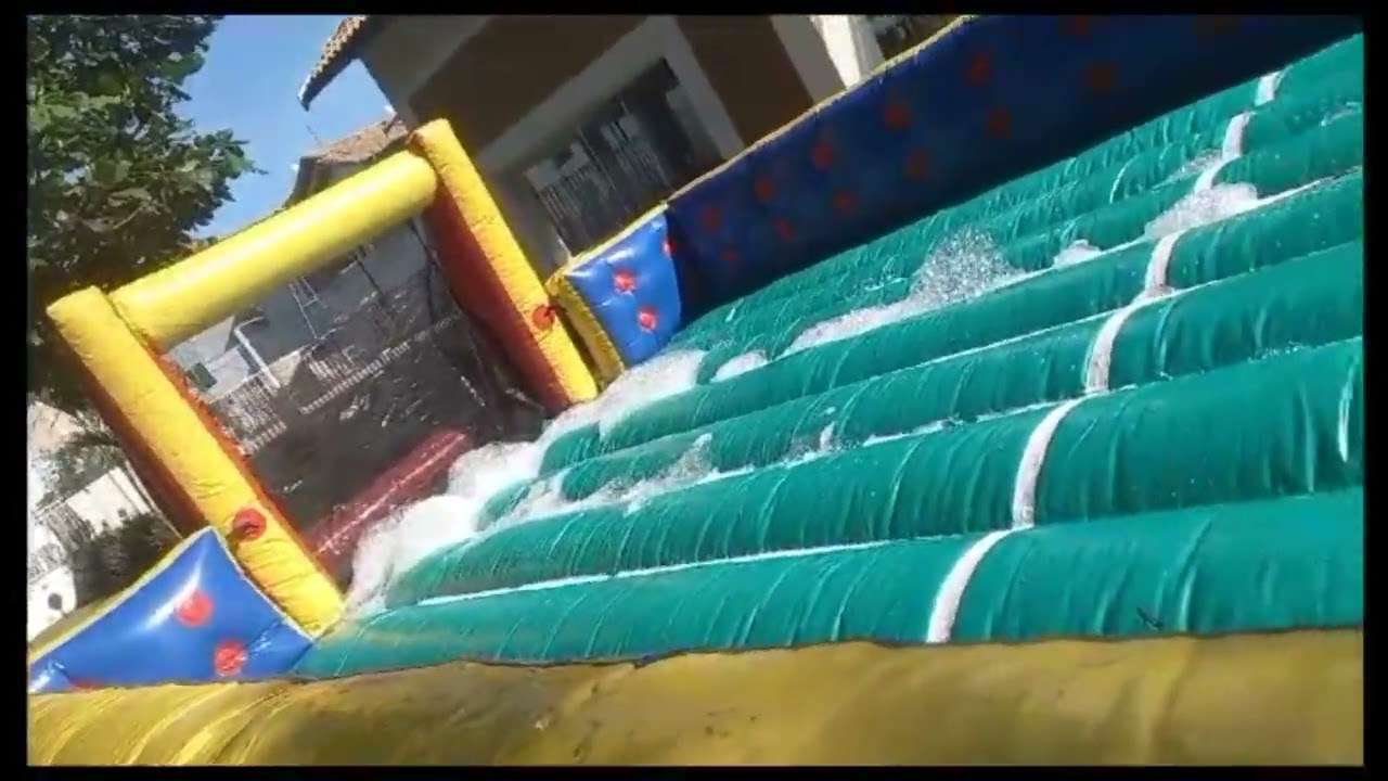 Futebol de Sabão Inflável WT Brinquedos Taubaté