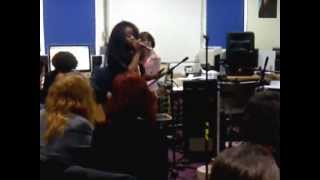 Cynthia erivo - Signal (Acoustic Cover)