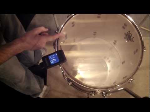 drum tuning 14" floor tom with a tunebot