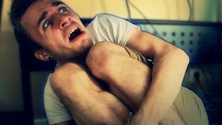 COMMENT FINIR EN POSITION FŒTALE SOUS SON BUREAU 