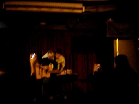 Zambayonny + Titi Gallinger - Milanesa de Pija