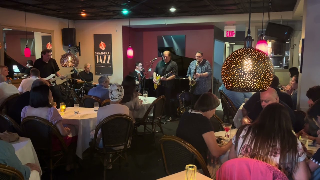 Promotional video thumbnail 1 for Streetlife Serenade "The Billy Joel Experience"