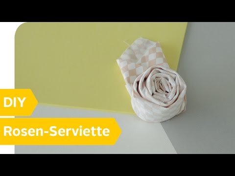 Servietten falten: Die Rose – DIY Anleitung | Roombeez – powered by OTTO