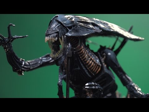 This Xenomorph Queen from Aliens is Beautiful - IGN Unboxing Video