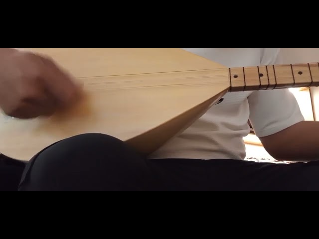 الة البزق التركي