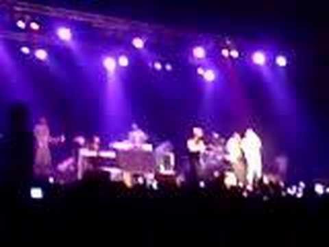 akon ali-b en yes-r in de hmh