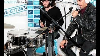 Mellabes - Toxic Love LIVE on Italian Radio (2017)