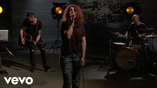 Alessia Cara - Wild Things (Live) (Vevo LIFT)