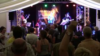 preview picture of video 'The Bog House Boys play Irish Rover and Sally McLennan at the Village Pump Festival 2013'