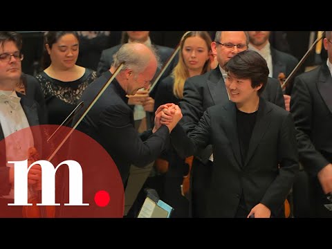 Seong-Jin Cho with Gianandrea Noseda - Rachmaninov: Piano Concerto No. 2