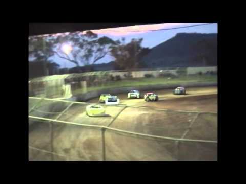 Super Sedans - Heat 2 - Queensland Series (Round 02) - Charlton Raceway -  05.11.11