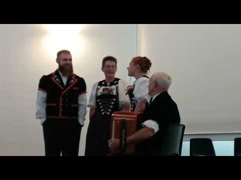 Härzbluet-Jutzer (Ätti dänk a früecher zrüg) am Herbstkonzert des Allmendinger Chörli vom 09.10.2022