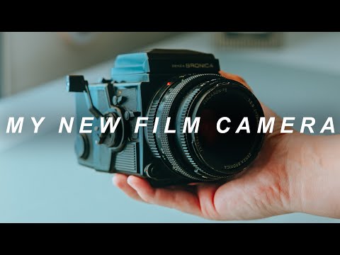 Unboxing & Testing My New Film Camera | Bronica ETRSi
