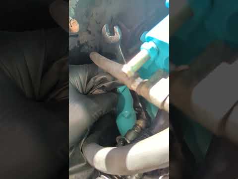Thumbnail for 5sfe Toyota  93-99 Camry / Celica fuel pressure regulator removal. by Toyota Celica Camry