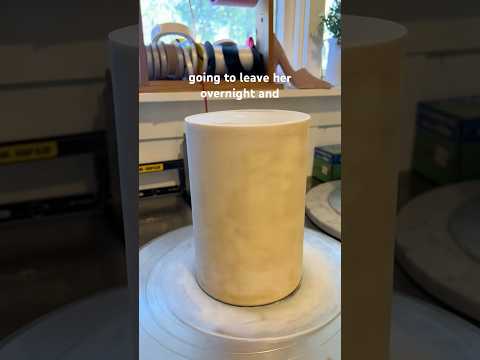 Lets ganache a cake 🍰 #ganache