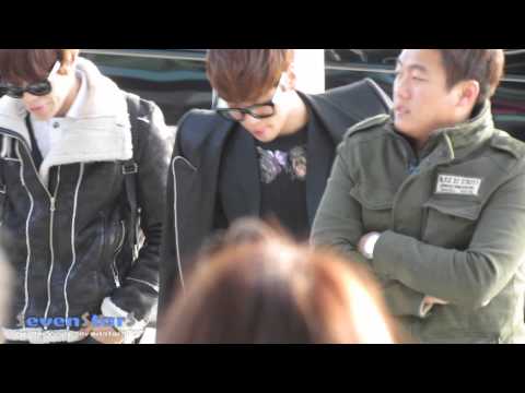 121129 SHINee Jonghyun (&Taemin) go to Hong Kong