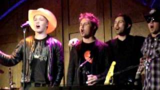 Jaydee Bixby in Moncton NB Nov 28th 08 - boys in the band