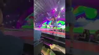Charli almost fell in the Kid's Choice Awards