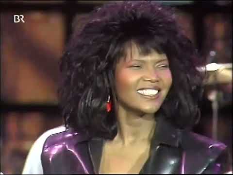 Judy Cheeks - You'll Never Be Alone (1987 live HQ)