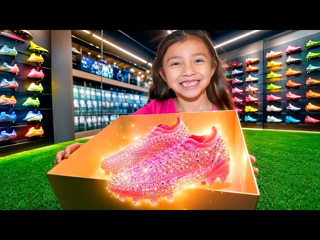 Vídeo relacionado con MARPEN SLIPPERS, Zapatillas de casa Real Madrid CF Oficiales Botitas de Invierno para Bebé, Niño o Niña, Temporada 25/26, Talla 24
