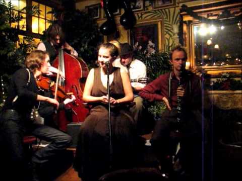 You'se a viper - The Man Overboard Quintet live at Le QuecumBar